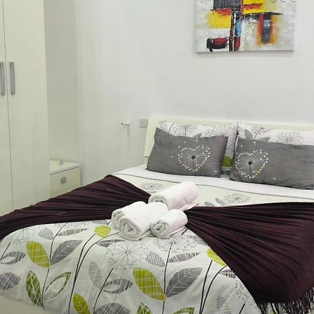One Bedroom Tea Apartment Il-Gzira Εξωτερικό φωτογραφία