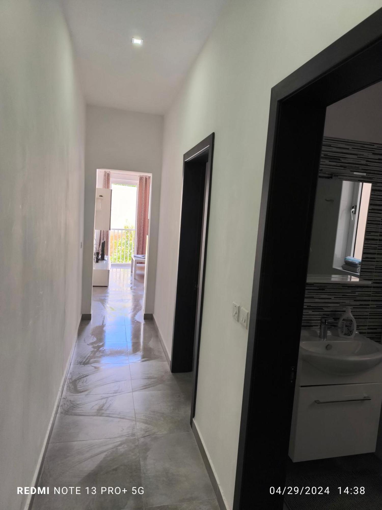 One Bedroom Tea Apartment Il-Gzira Εξωτερικό φωτογραφία