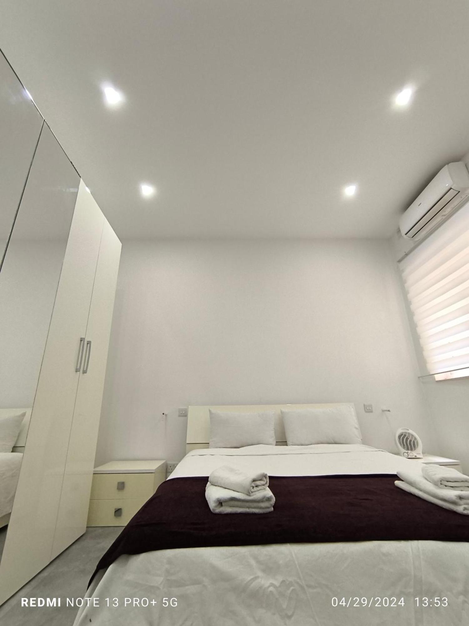 One Bedroom Tea Apartment Il-Gzira Εξωτερικό φωτογραφία