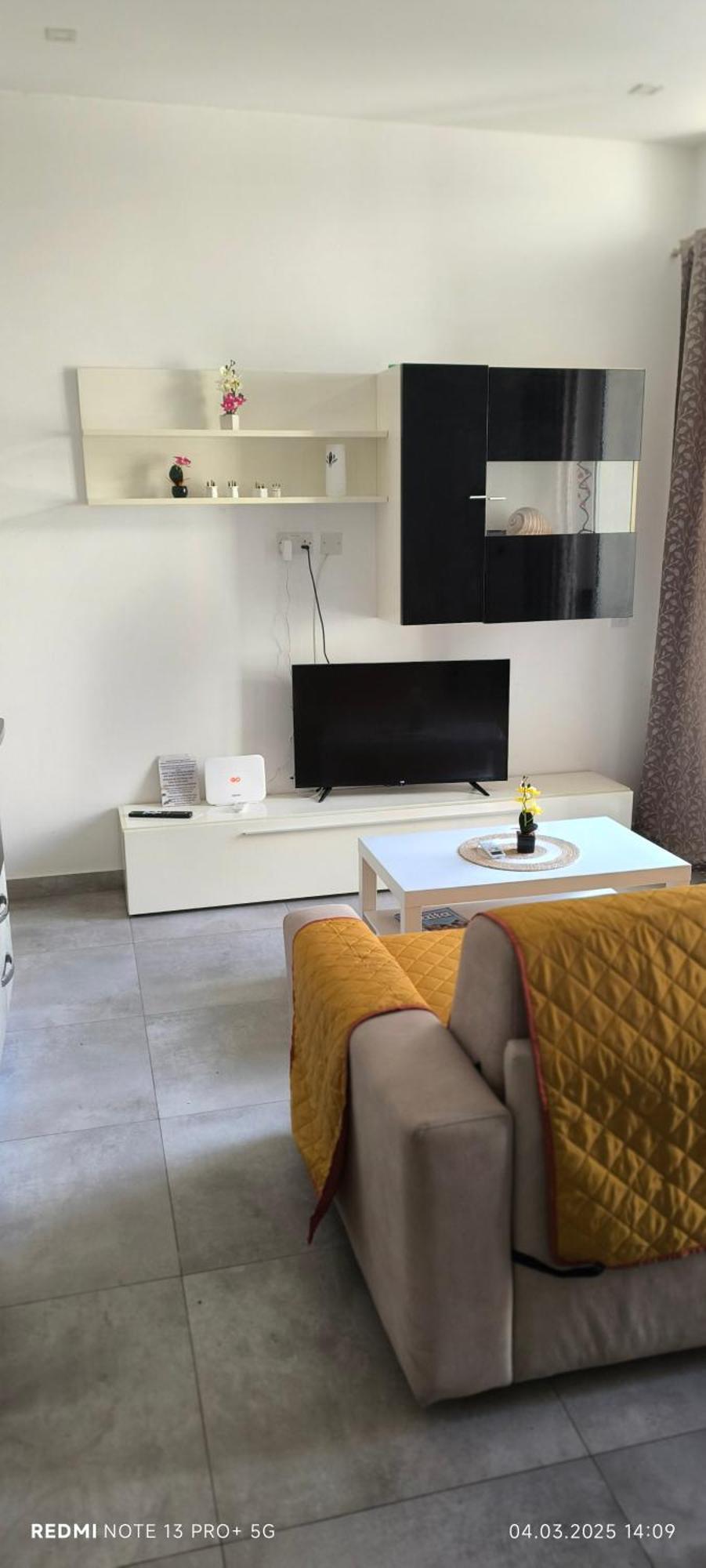 One Bedroom Tea Apartment Il-Gzira Εξωτερικό φωτογραφία