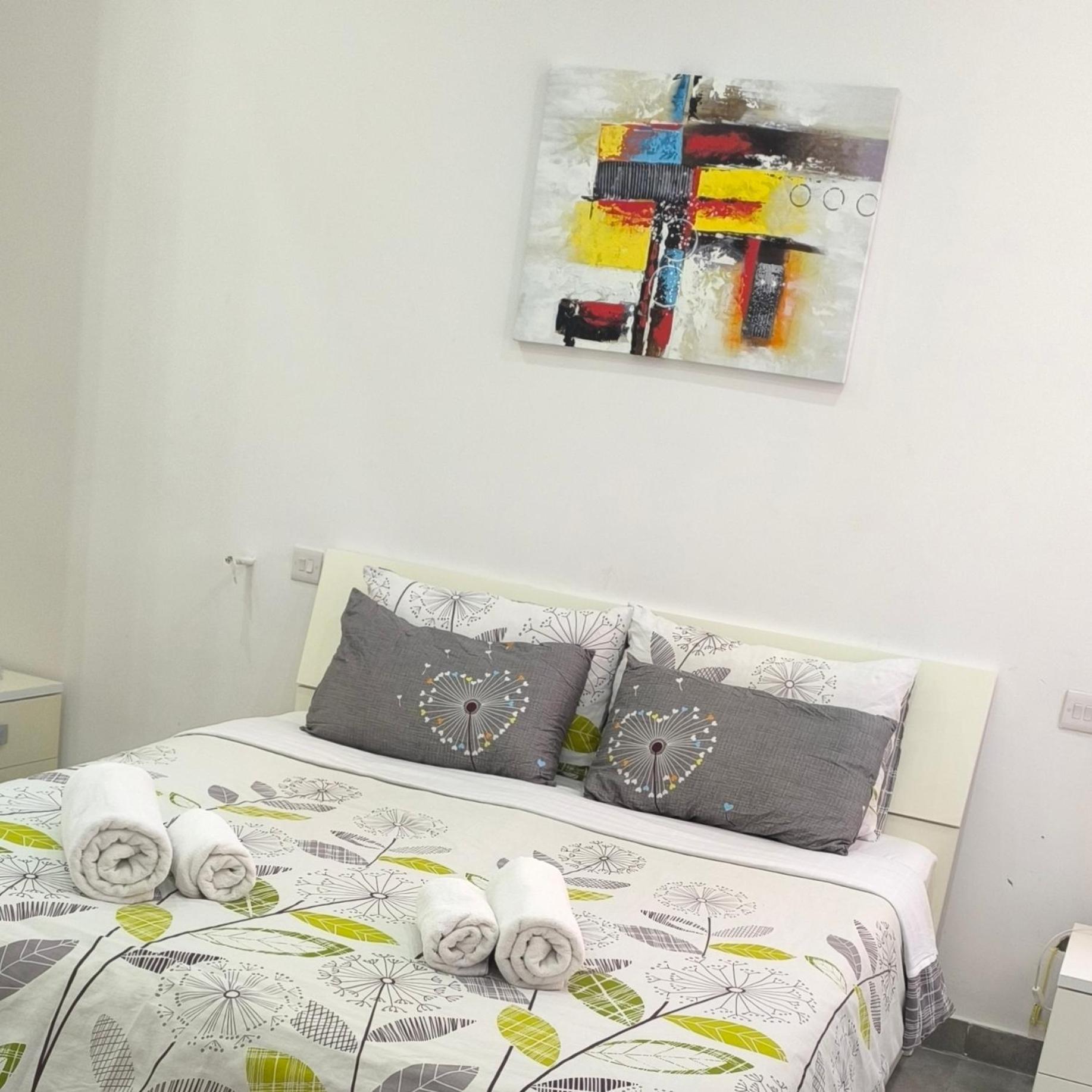 One Bedroom Tea Apartment Il-Gzira Εξωτερικό φωτογραφία
